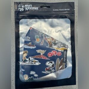 Reyn Spooner Aloha Face Mask with Peanuts characters